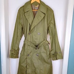 VINTAGE WW2 Vietnam Era Military Olive Green Raincoat
